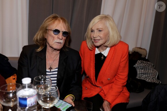 Exclusif - Michèle Torr et le chanteur Christophe se retrouvent en backstage lors du concert de Marcel Amont à l'occasion de son 90ème anniversaire à l'Alhambra à Paris le 2 avril 2019. © Cédric Perrin/Bestimage