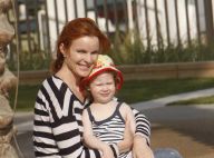 Marcia Cross : bataille d'eau avec ses adorables jumelles, sous l'oeil attendri de son époux... en forme !