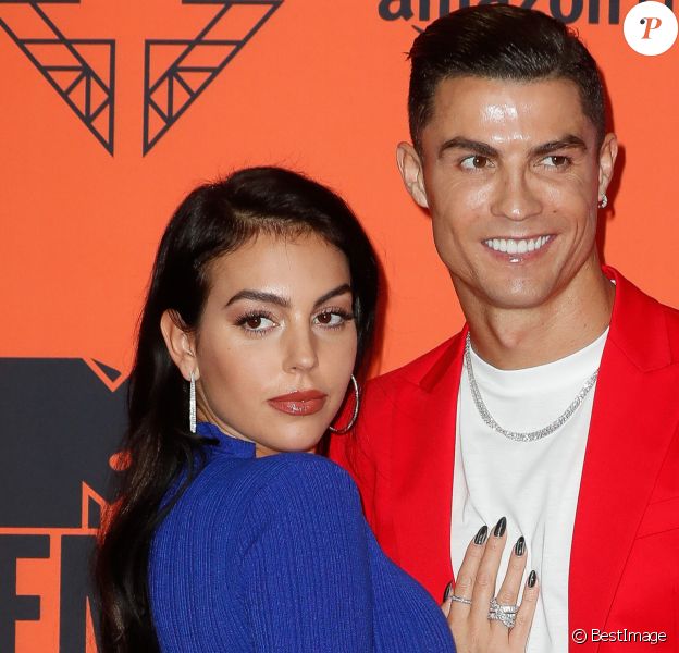 Cristiano Ronaldo et sa compagne Georgina Rodriguez à la soirée MTV European Music Awards 2019 (MTV EMA's) au FIBES Conference and Exhibition Centre à Séville en Espagne, le 3 novembre 2019.
