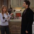 Le couple Ross (David Schwimmer) et Rachel (Jennifer Aniston) dans la série  Friends .