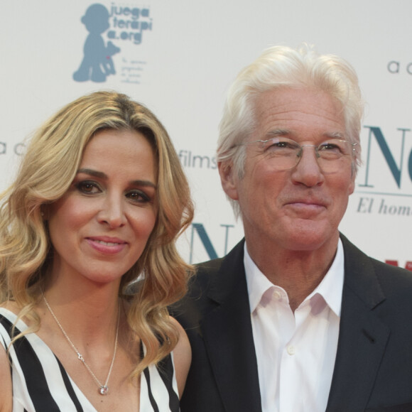 Richard Gere et sa compagne Alejandra Silva - Première du film "Norman: The Moderate Rise and Tragic Fall of a New York Fixer" au cinéma Callao à Madrid, Espagne, le 31 mai 2017.