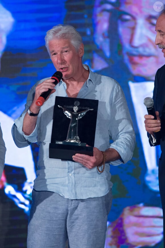 Richard Gere reçoit un prix lors de la 2ème cérémonie de la 11ème édition du festival "Le Giornate del cinema Lucano" à Maratea en Italie, le 27 juillet 2019.
