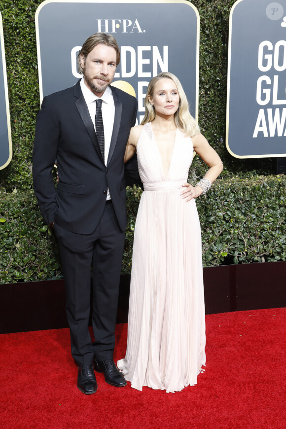 Kristen Bell et son mari Dax Shepard - Photocall de la 76ème cérémonie annuelle des Golden Globe Awards au Beverly Hilton Hotel à Los Angeles, le 6 janvier 2019.