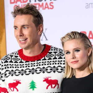 Dax Shepard et sa femme Kristen Bell à la première de 'A Bad Moms Christmas' au théâtre Regency Village à Westwood, le 30 octobre 2017