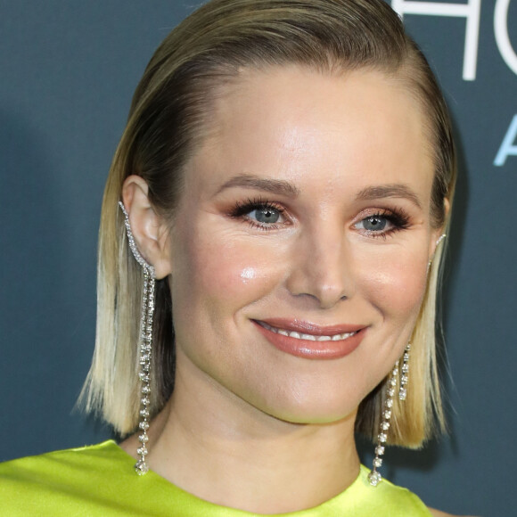 Kristen Bell lors de la 25ème édition de la soirée des Critics Choice Awards au Barker Hangar à Santa Monica, Los Angeles, Californie, Etats-Unis, le 12 janvier 2020.