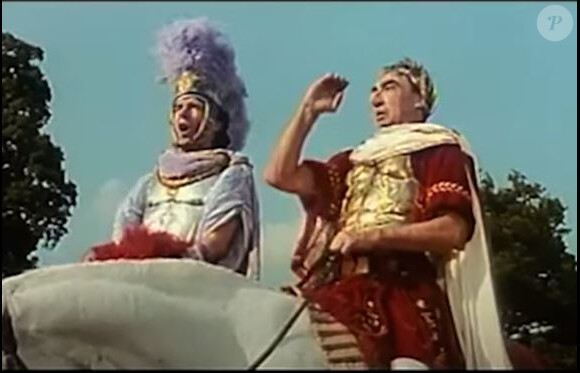 L'acteur allemand Gottfried John était Jules César dans Astérix et Obélix contre César (1999) de Claude Zidi.