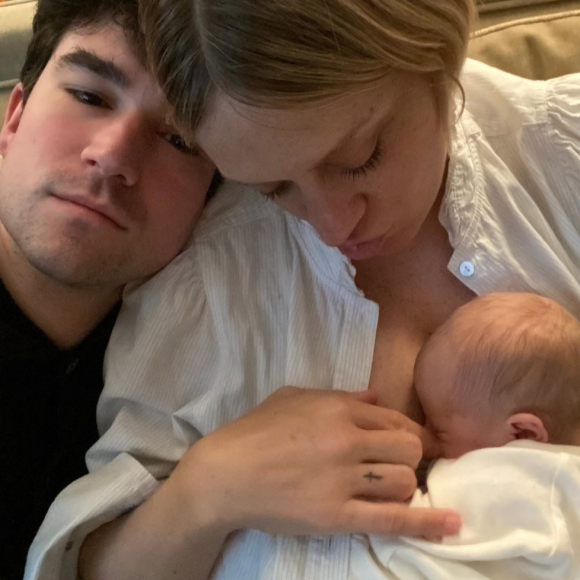 Chloë Sevigny, son compagnon Sinisa Mackovic et leur fils Vanja, né le 2 mai 2020.
