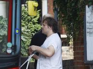 Jack Black et son fils prennent le bus... comme tout le monde ! Mais quel look...