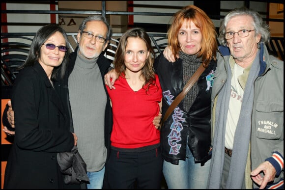 Daniel Cauchy (à droite) en janvier 2005 avec Catherine Molinaro, Edouard Molinaro, Axelle Laffont et Clémentine Célarié lors d'une représentation d'Axelle Laffont à l'Olympia.
