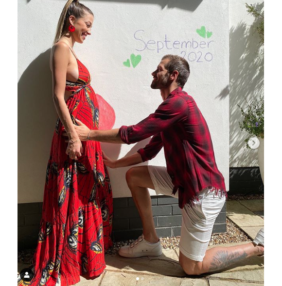Camille (ex-candidate de "Koh-Lanta" en 2012) et son mari le footballeur Morgan Schneiderlin vont devenir parents pour la deuxième fois.
