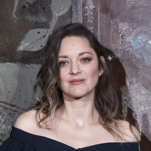 Marion Cotillard lors du photocall du défilé Chanel Métiers d'Art 2019 / 2020 au Grand Palais à Paris le 4 décembre 2019 © Olivier Borde / Bestimage
