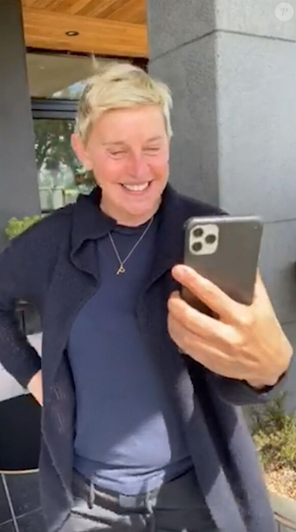 Ellen DeGeneres passe son ennui pendant la mise en quarantaine lors de l'épidémie de coronavirus (Covid-19) en appelant ses amis célèbres: Justin Timberlake, Adam Levine et John Legend. Los Angeles, le 19 mars 2020.