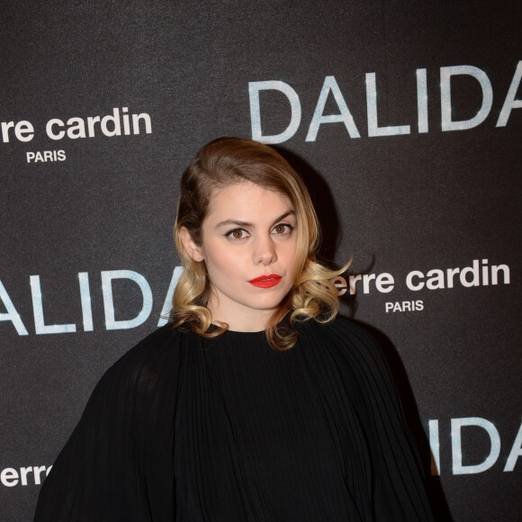 Béatrice Martin, dite Coeur de Pirate - Avant-première du film "Dalida" à L'Olympia, Paris le 30 novembre 2016. © Rachid Bellak/Bestimage