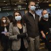Le roi Felipe VI d'Espagne et la reine Letizia ont visité Mercamadrid, la plus grande plateforme logistique de produits frais d'Espagne, le 21 mai 2020 à partir de 5h30 du matin, pour soutenir l'effort des professionnels qui maintiennent l'approvisionnement du pays en produit frais pendant l'épidémie de coronavirus (COVID-19).