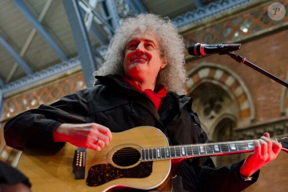 Brian May à Londres le 1er mars 2013.