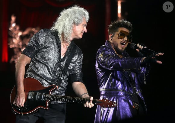 Queen en 3D: L'histoire du plus grand groupe de rock à travers le récit et  les photos de Brian May