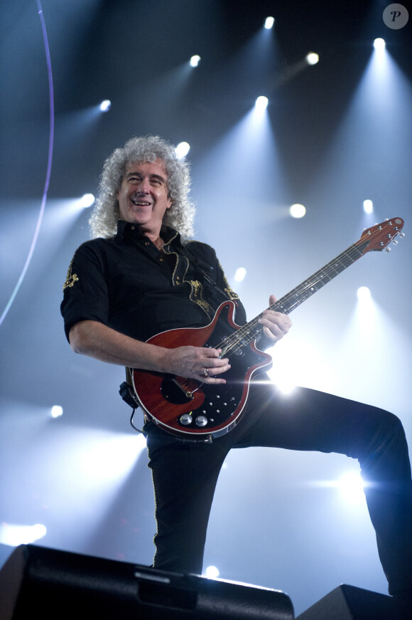 Le guitariste Brian May lors du concert du groupe Queen et Adam Lambert à Amsterdam, le 30 Janvier 2015.