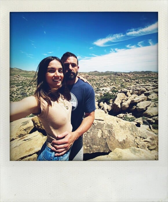Ben Affleck et sa petite-amie Ana de Armas sur Instagram, le 1er mai 2020.