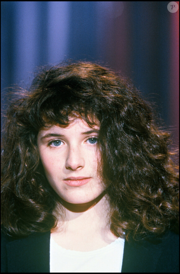 Elsa Lunghini lors d'une émission télé en 1987