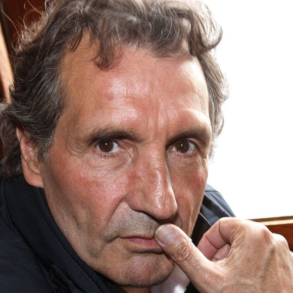 Jean-Jacques Bourdin - Portrait de célébrités à Paris le 15 mai 2013.