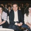 Archives - Guy Béart et ses filles Emmanuelle et Eve au concert de Henri Salvador. Paris. Le 8 novembre 1982.
