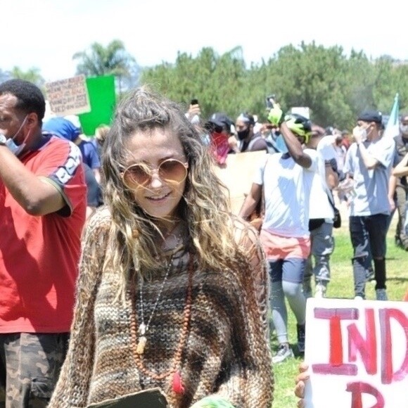 Paris Jackson participe à la manifestation contre le racisme et les violences policières, avec le mouvement Black Lives Matter en mémoire de George Floyd. Los Angeles, le 30 mai 2020. George Floyd a été asphyxié par plaquage au sol lors de son arrestation à Minneapolis, le 25 mai 2020.