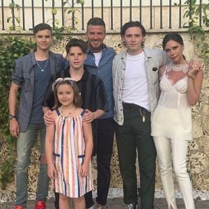 David, Victoria Beckham et leurs fils Brooklyn, Romeo et Cruz ont souhaité un joyeux anniversaire à Harper (8 ans).