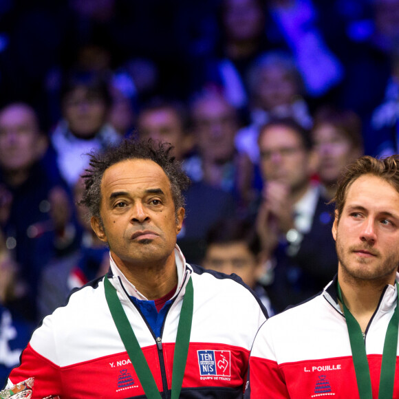 Le capitaine de l'équipe de France Yannick Noah et Lucas Pouille - Le joueur de tennis français Lucas Pouille opposé au joueur Croate Marin Cilic lors de la Finale de la Coupe Davis France vs Croatie, au Stade Pierre Mauroy à Villeneuve d'Ascq, France, le 25 novembre 2018.