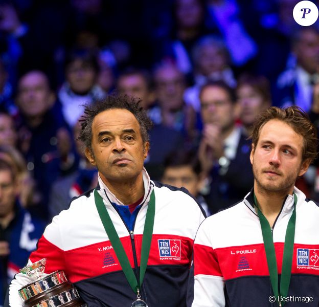 Le capitaine de l'équipe de France Yannick Noah et Lucas Pouille - Le joueur de tennis français Lucas Pouille opposé au joueur Croate Marin Cilic lors de la Finale de la Coupe Davis France vs Croatie, au Stade Pierre Mauroy à Villeneuve d'Ascq, France, le 25 novembre 2018.