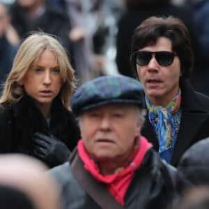 Jean-Luc Lahaye et sa compagne Paola - Arrivées aux obsèques de Michou en l'église Saint-Jean de Montmartre à Paris. Le 31 janvier 2020.