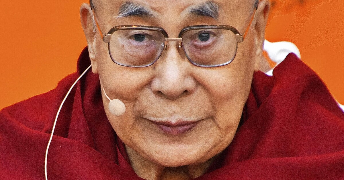 Le dalaïlama sort son premier disque, à 85 ans Purepeople