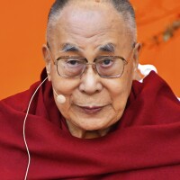 Le dalaï-lama sort son premier disque, à 85 ans