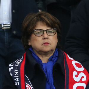 Martine Aubry - People dans les tribunes du match de coupe de la ligue PSG-Lille au Stade de France à Paris, le 23 avril 2016.