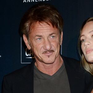 Sean Penn et sa fille Dylan Penn - Les célébrités posent lors du photocall de la soirée "Go Campaign" à Los Angeles le 20 octobre 2018.
