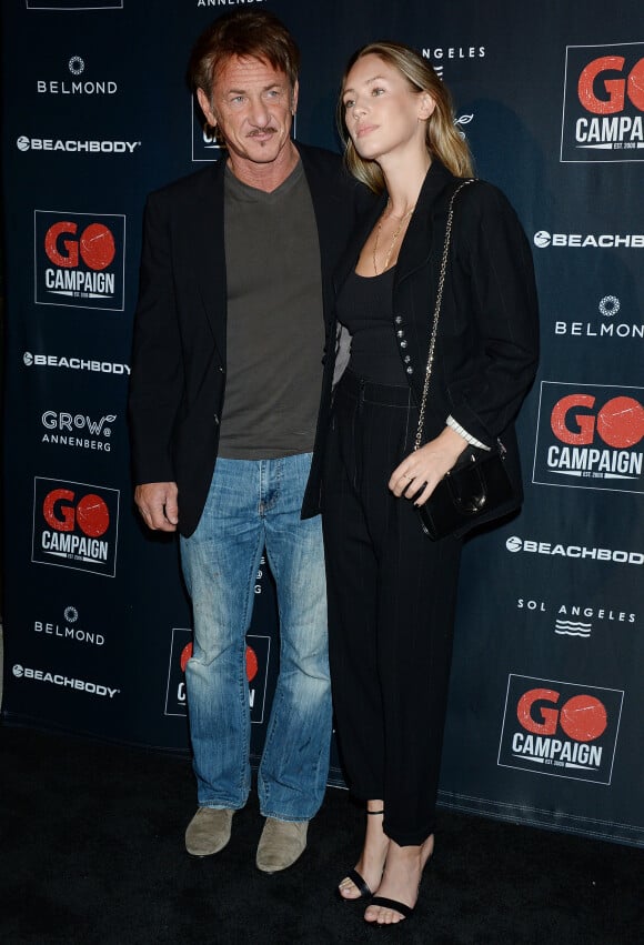 Sean Penn et sa fille Dylan Penn - Les célébrités posent lors du photocall de la soirée "Go Campaign" à Los Angeles le 20 octobre 2018.