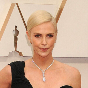 Charlize Theron - Photocall des arrivées de la 92e cérémonie des Oscars 2020 au Hollywood and Highland à Los Angeles le 9 février 2020.