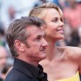 Charlize Theron et Sean Penn - Montée des marches du film "Mad Max : Fury Road" lors du 68 ème Festival International du Film de Cannes, à Cannes le 14 mai 2015.
