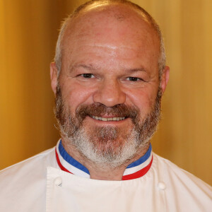 Exclusif - Le grand chef Bordelais et présentateur télé (Top Chef), Philippe Etchebest est le parrain de l'association de solidarité internationale "Pompiers Solidaires" à Bordeaux le 9 février 2016. © Patrick Bernard-Quentin Salinier/ Bestimage