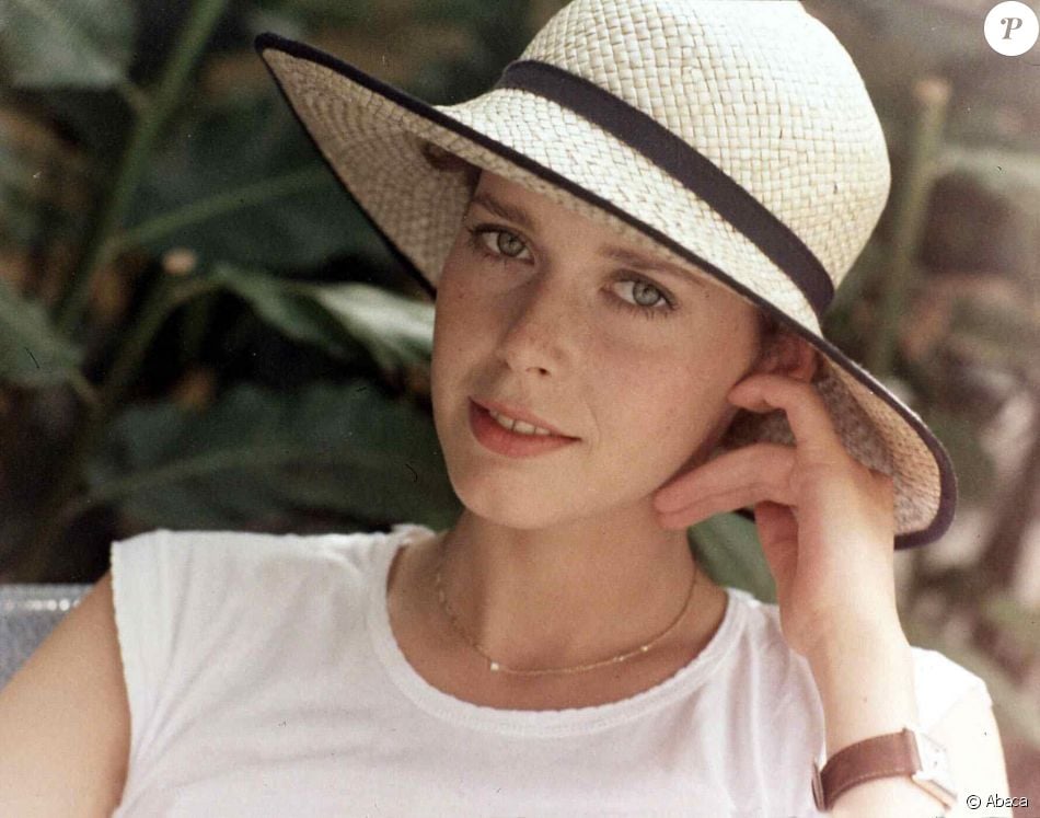 Sylvia Kristel Morte De Quoi Sylvia Kristel sur le tournage du film Emmanuelle 3, réalisé par François  Leterrier en 1978. @DPA/ABACAPRESS.COM - Purepeople