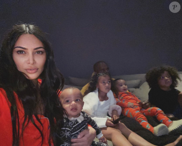 Kim Kardashian, Kanye West et leurs quatre enfants, Psalm, North, Chicago et Saint West. Mars 2020.