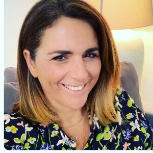 Valérie Benaïm souriante sur Instagram, le 23 avril 2020