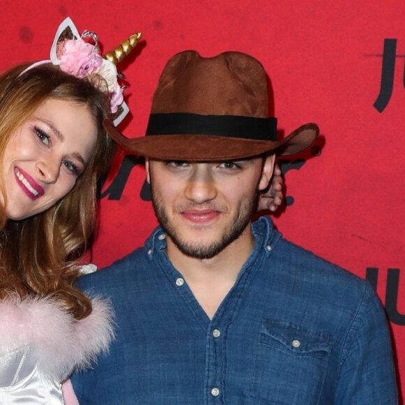 Destry Allyn Spielberg et son compagnon Genc Tairi à la 7ème soirée annuelle Halloween Just Jared aux Goya Studios à Hollywood, le 27 octobre 2018