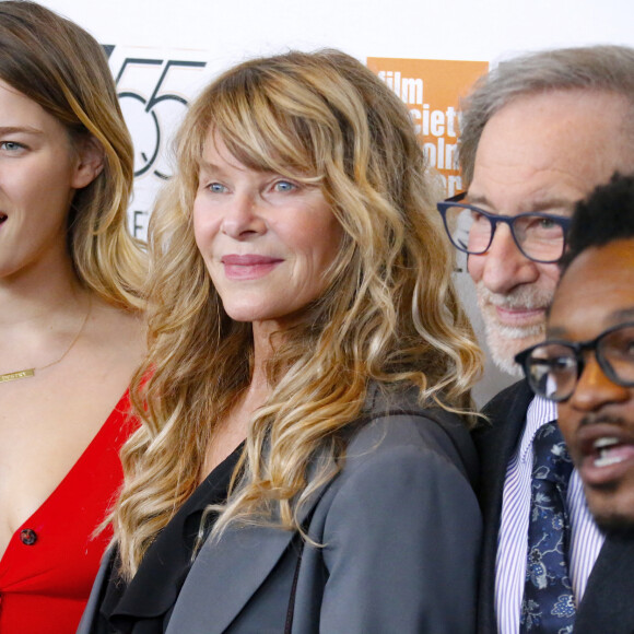 Destry Allyn Spielberg, Kate Capshaw, Steven Spielberg et Theo Spielberg - Première du film "Speilberg" lors du festival du film de New York le 5 octobre 2017.