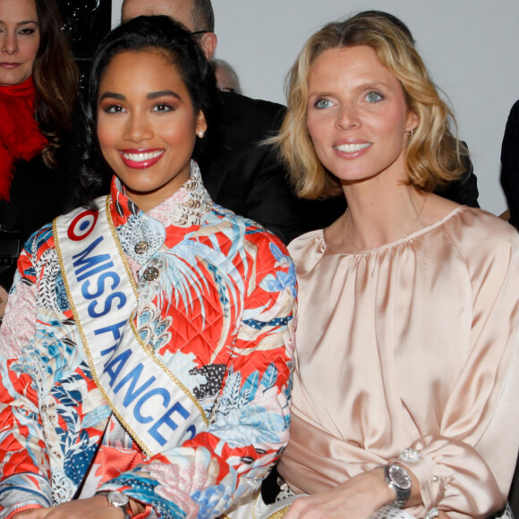 Guest, Clémence Botino (Miss France 2020) et Sylvie Tellier - Arrivées au défilé de mode prêt-à-porter automne-hiver 2020/2021 Leonard à Paris. Le 27 février 2020 © Veeren Ramsamy - Christophe Clovis / Bestimage