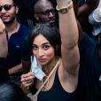 Camélia Jordana - People à la manifestation de soutien à Adama Traoré devant le tribunal de Paris le 2 juin 2020. Environ 20.000 personnes ont participé mardi soir devant le tribunal de Paris à un rassemblement interdit, émaillé d'incidents, à l'appel du comité de soutien à la famille d'Adama Traoré, jeune homme noir de 24 ans mort en 2016 après son interpellation. © Cyril Moreau / Bestimage