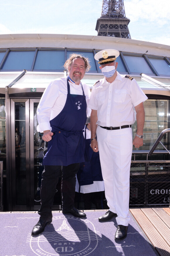 Exclusif - Xavier Thuret - Le Club des Chefs des Chefs (CCC) a organisé un déjeuner à bord du bateau Ducasse sur Seine pour remercier les chefs et les fournisseurs pour leur implication envers les soignants pendant l'épidémie de coronavirus (COVID-19) le 8 juillet 2020. © Rachid Bellak / Bestimage