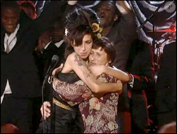 Amy Winehouse et sa mère Janis aux Grammy Awards de Los Angeles en 2008.
