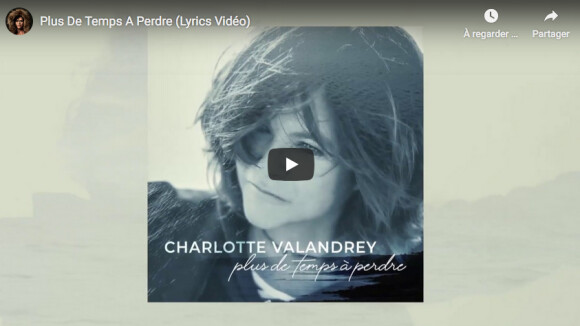Charlotte Valandrey se lance dans la musique avec le titre "Plus de temps à perdre", mai 2020.