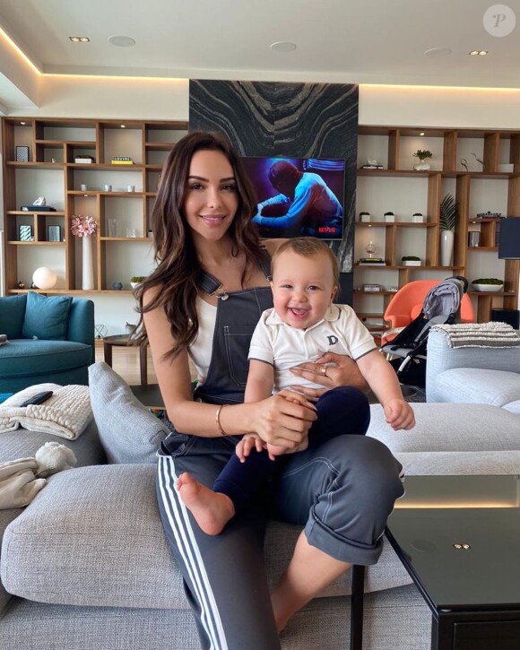 Nabilla et son fils Milann sur Instagram, le 25 juillet 2020.