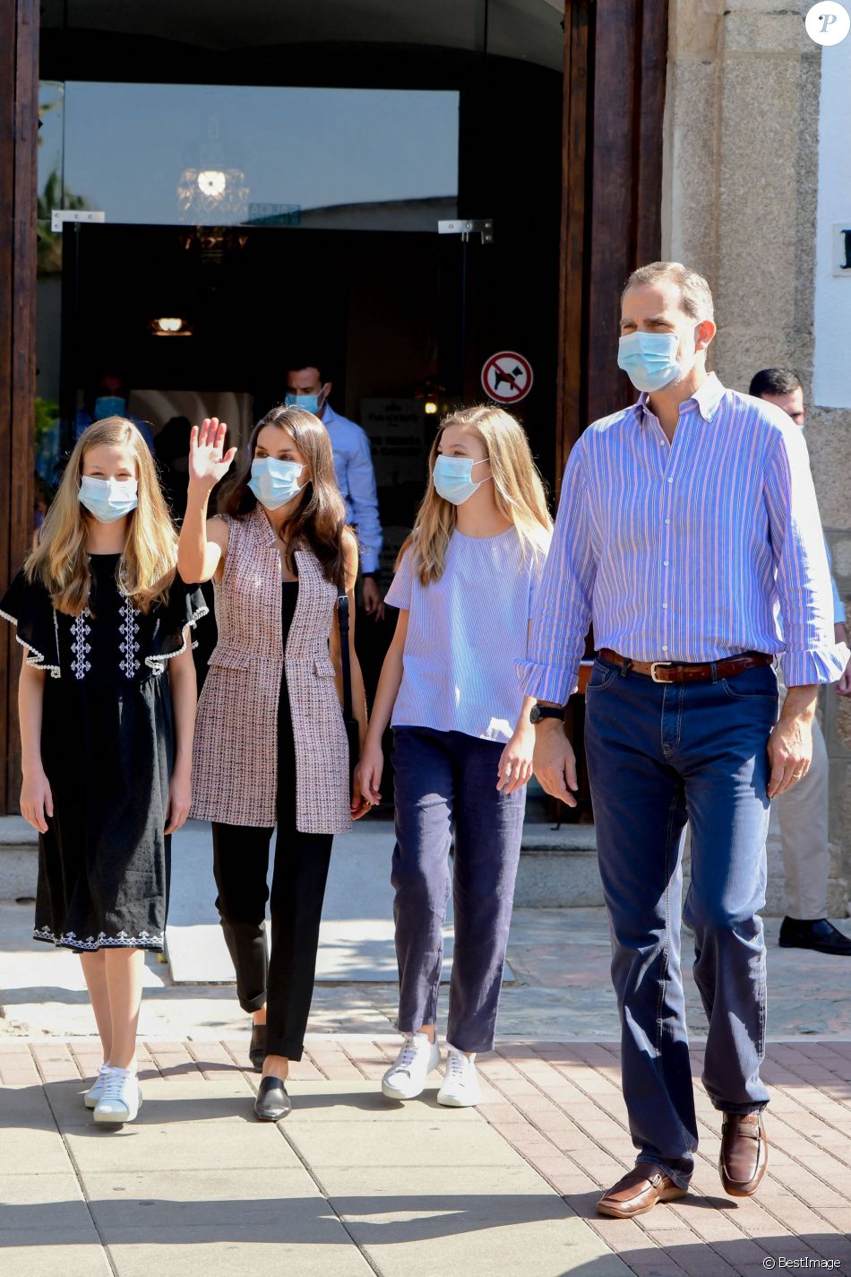 La Reine D'espagne Fait Danser Ses Filles La reine Letizia d'Espagne, le roi Felipe VI d'Espagne et leurs filles